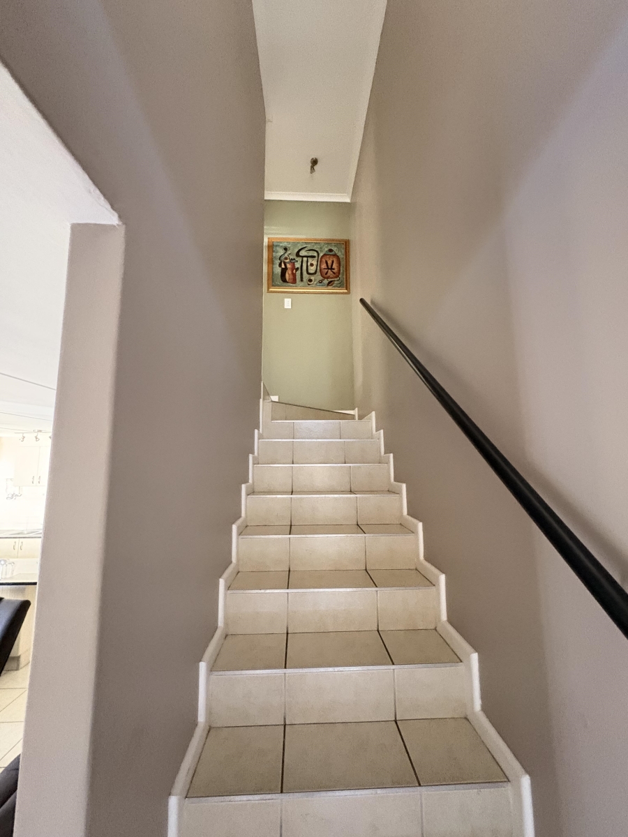 2 Bedroom Property for Sale in Burgundy Estate Western Cape